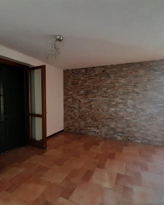 Trilocale indipendente - Centro Curno
