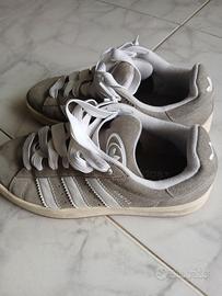 scarpe Adidas numero 40