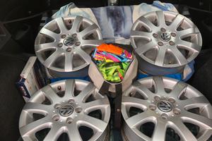 Cerchi in lega per golf da 15