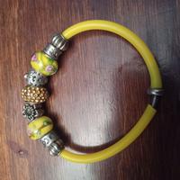 Bracciale giallo tibetano