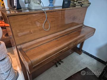 Pianoforte verticale