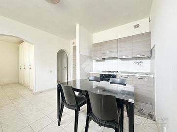 2 LOCALI A CARRARA