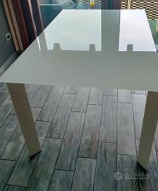 tavolo in vetro temperato 