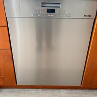 Lavastoviglie MIELE