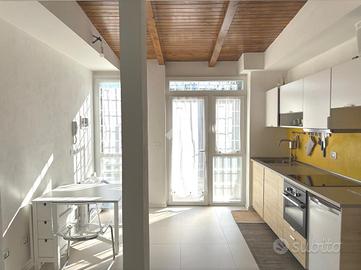 MONOLOCALE A BOLOGNA