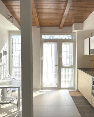 MONOLOCALE A BOLOGNA