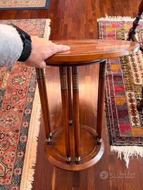 Tavolino tondo in legno stile classico
