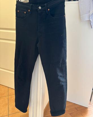Jeans Levi’s 501 neri a sigaretta W24 L28