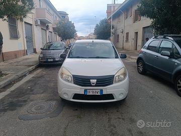 dacia Sandero  2003 gpl