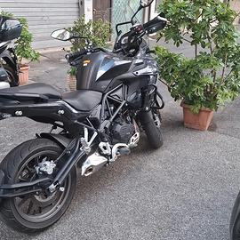 Moto  benelli TRK 502 
