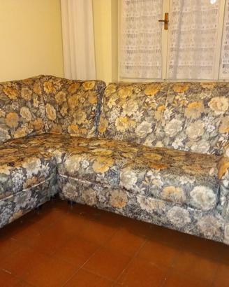 DIVANO ANGOLARE