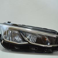 Faro destro VW Golf (VIII)