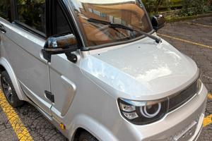 Minicar elettrica Urban con volante NO PATENTE