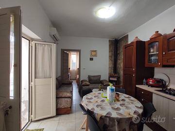 Piano terra semindipendente