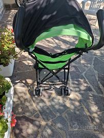 Passeggino con cappottina parasole