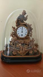 Antico orologio fine 800 sotto campana di vetro