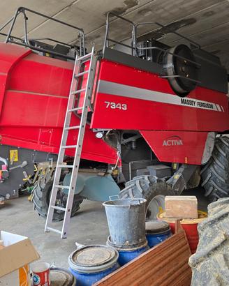 Mietitrebbia Massey Ferguson 7343 Activa