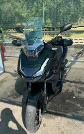 Honda Adv 350