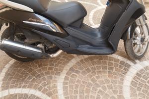 Peugeot Geopolis 400 - 2010