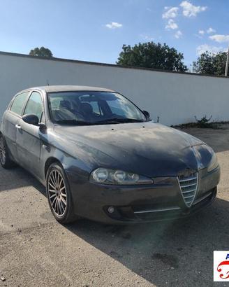 Alfa romeo 147 937 1.9 jtdm 8v 120cv ricambi