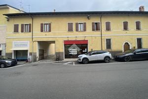 NEGOZIO A CASTIGLIONE DELLE STIVIERE