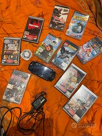 Psp con 11 giochi e caricabatterie originale