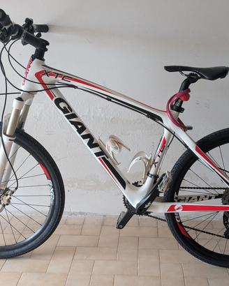 Bici  XtC Composite 2 – Taglia M - carbonio -