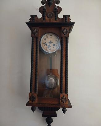 orologio a pendolo da parete antico