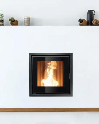 INSERTO PER CAMINI A PELLET 8,6 kW