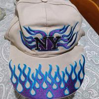 cappello con visiera 