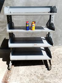 espositore metallico con ruote