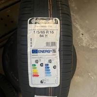 Gomme estive/invernali a partire da 50 euro.