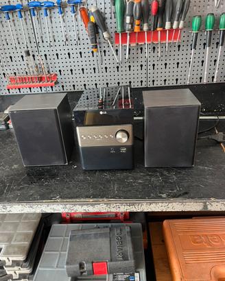 Micro Hi-Fi LG con Bluetooth, USB e CD