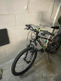 Bicicletta Rockrider