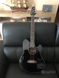 Chitarra amplificata ibanez