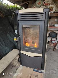 vVendo stufa a pellet