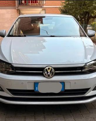 Volkswagen polo comfortline - 2019