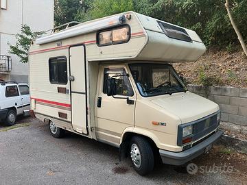 Camper Mansardato Pilote R380