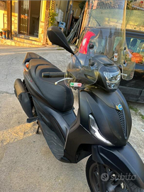 Beverly 400 sport 2023