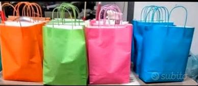 BUSTA SORPRESA CON N.10 CAPI DI ABBIGLIAMENTO 