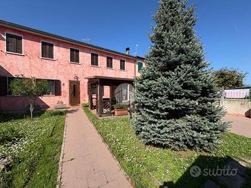 VILLA A SCHIERA A CHIOGGIA