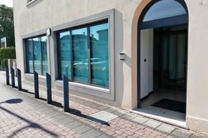 Esercizio commerciale negozio, studio, banca