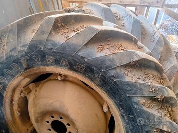 pneumatici per trattore agricolo 