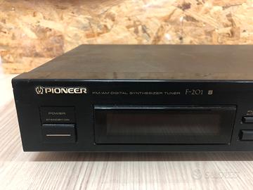 Tuner pioneer