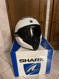 Casco SHARK