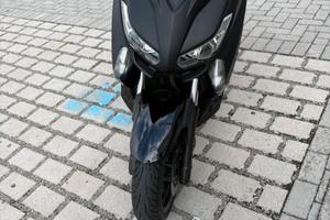 yamaha xmax 400