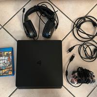 PS4 500GB 200€ ( prezzo trattabile)