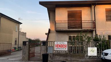 Appartamento a Villa Estense (PD)