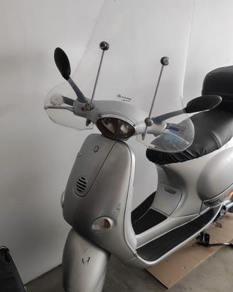 Vespa 125 ET4