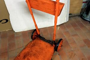 Carrello porta motore fuoribordo